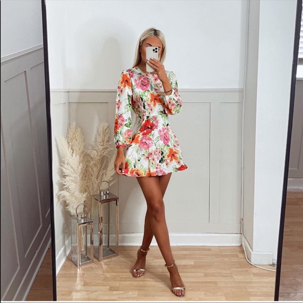 NEW Zara Naya Floral Printed Linen Back Cutout Dress